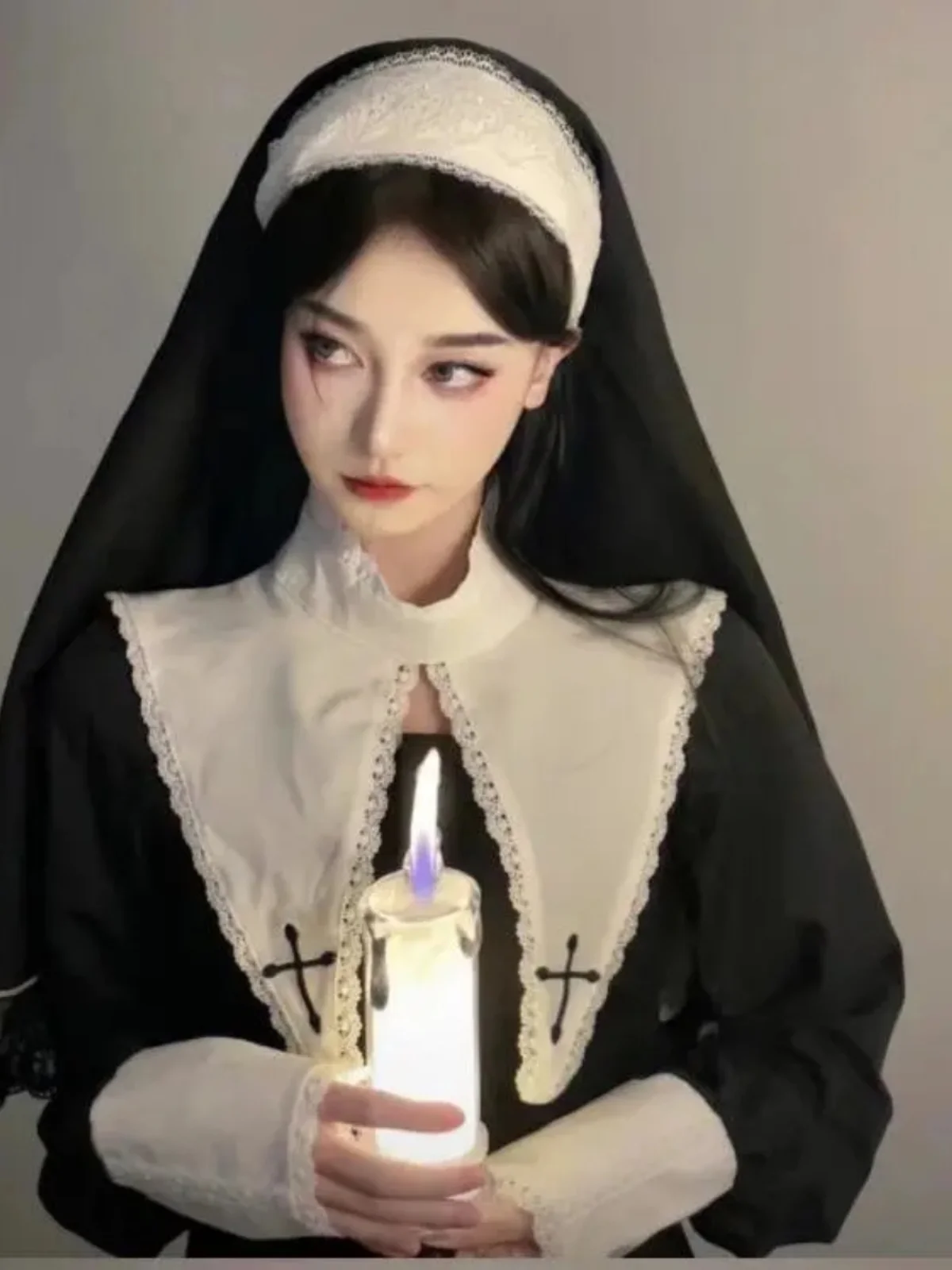 K Bla Nun Orm Costu… - image