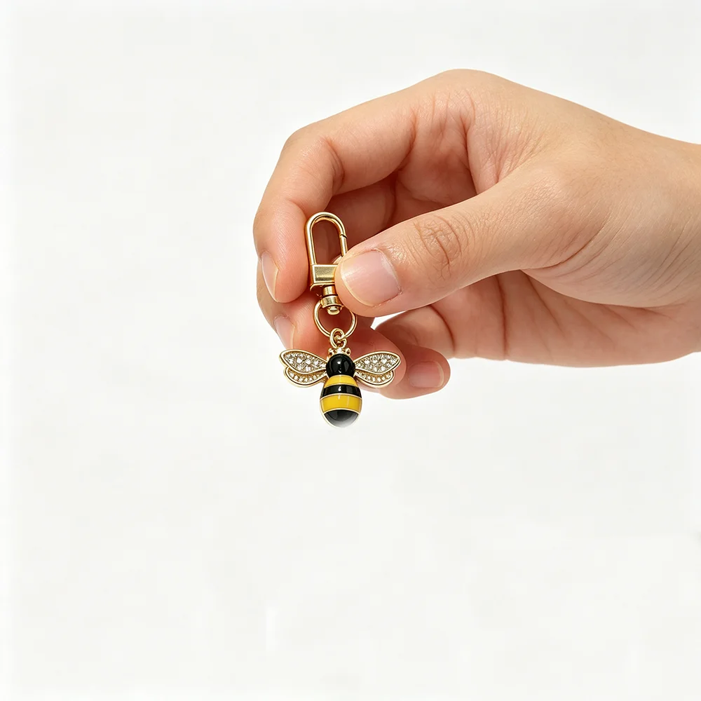 10 Stück Zinklegierung Strass Bienen-Schlüsselanhänger Emaille Honigbienen-Anhänger Kristallflügel Karabinerverschluss Taschenanhänger Autoschlüssel Geschenke – Detail 6
