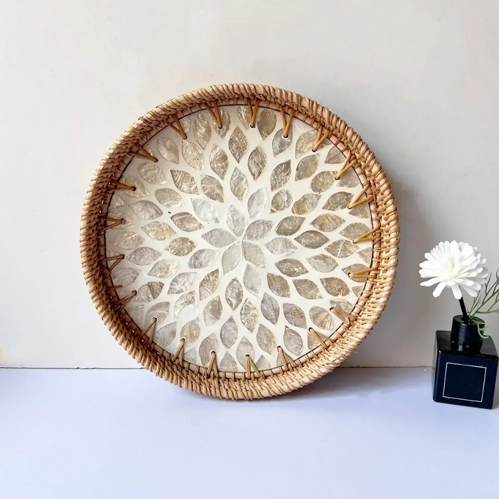 Creative Gift Shell Mosaic Round Woven Tray Home Decor Handmade Rattan Serving Tray Decorative Boho Table Tray