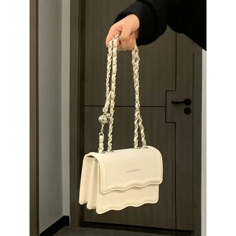 2023Fashion Trend New Women's Bags Niche Wave Small Square Bag Exquisite Chain Versatile Shoulder Bag Urban Beauty Crossbody Bag