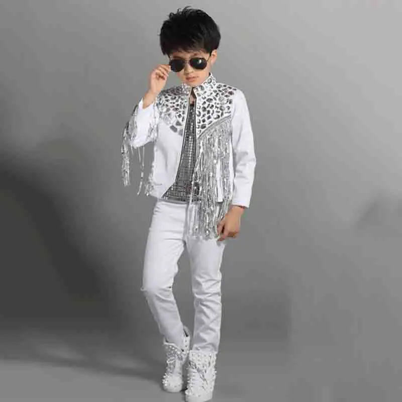 Vêtements de scène de chanteur pour garçons, costume Hip Hop, veste blanche pour enfants, manteau à pampilles à paillettes argentées, vêtements de jazz, 2023