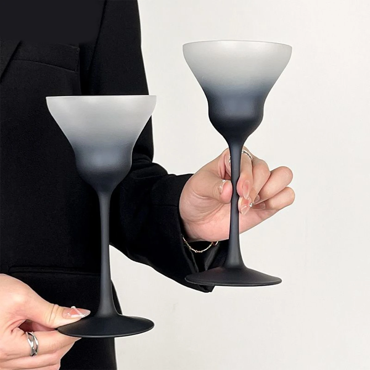 (Can Engrave Logo) 190ML Colored Glass Household High-end Cocktail Cup, Bar Triangular Cup, Party Goblet, Martini Glass