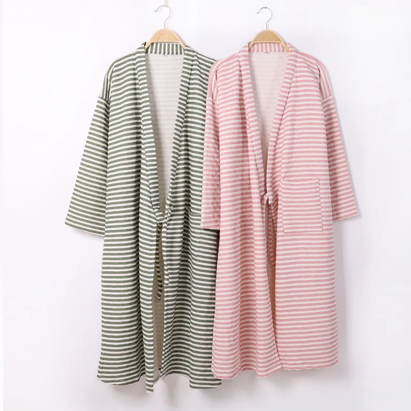 

Autumn Winter Couple Nightgown Men and Women Japanese Kimono Long Nightgown Air Layer Padded Cotton Striped Bathrobe