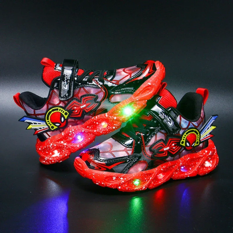 Ragazzi Spiderman Sneakers Disney LED scarpe sportive per bambini scarpe da studente moda antiscivolo scarpe da esterno per bambini scarpe in pelle