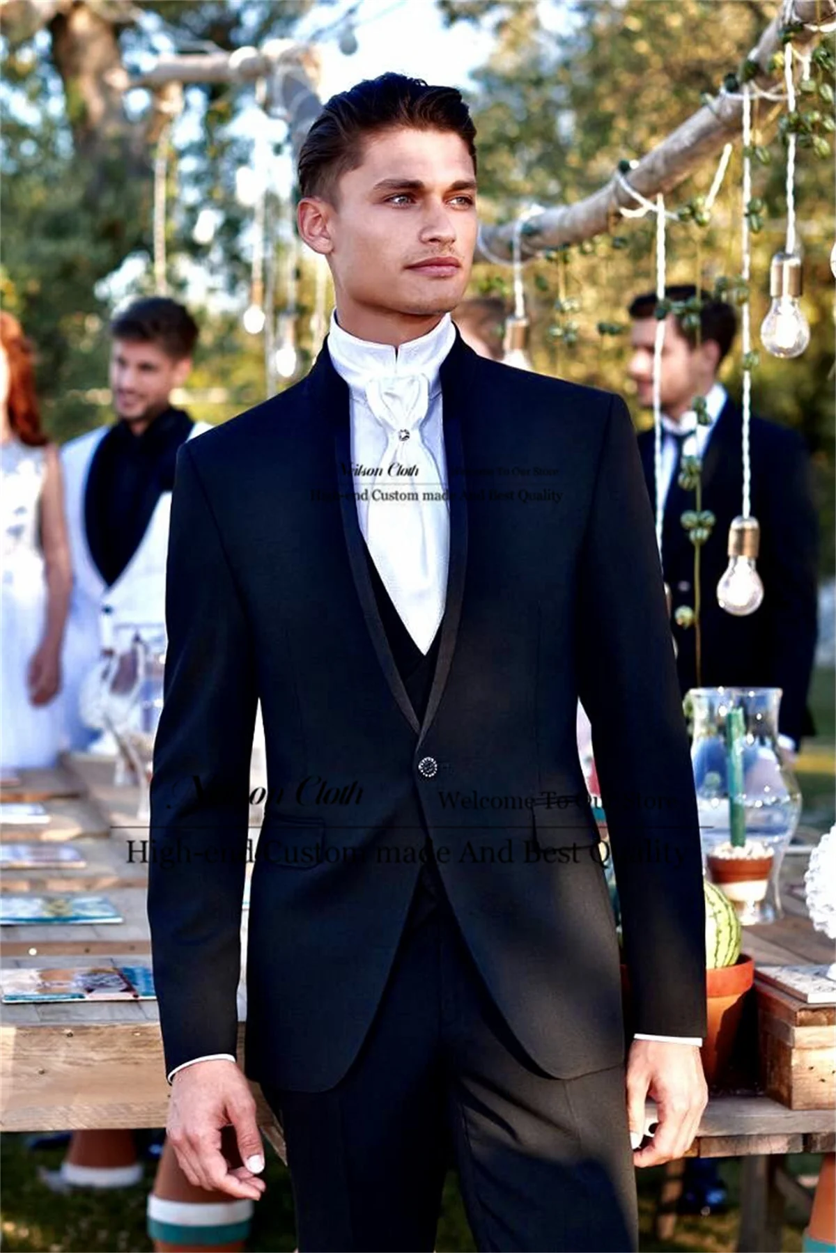 

Formal Black Stand-Collar Male Prom Blazers Customized One Button Groom Wedding Tuxedos For Men 3 Piece Sets Costume Homme