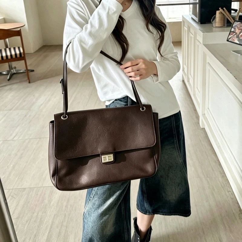 Thumbnail 4 - #20 Trending Square Crossbody Bags Right Now