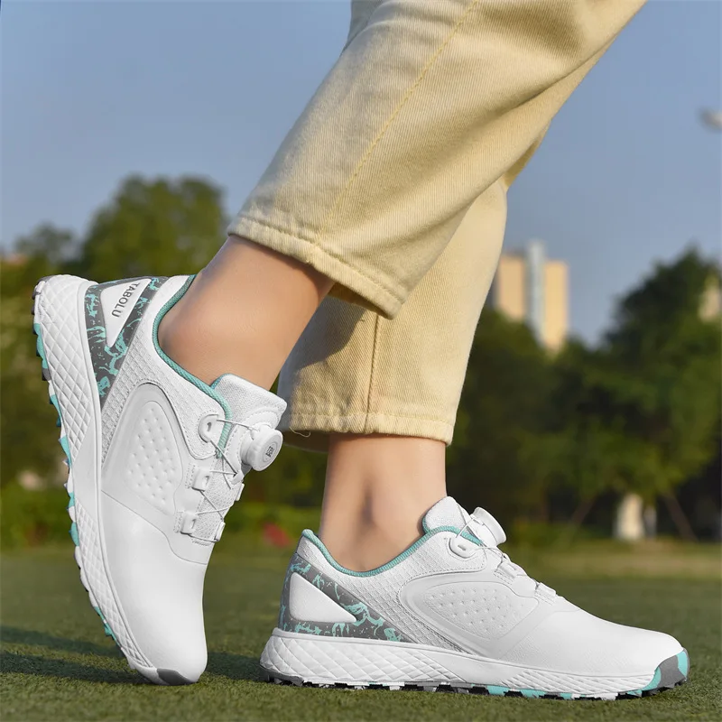 Sapatos de golfe de couro impermeáveis para homens, picos antiderrapantes, tênis de golfe, tênis de treinamento, tênis atlético com renda para casais