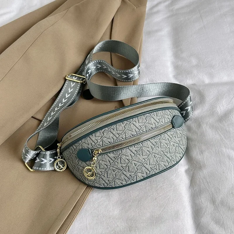 Stylish Letter Printed PU Leather Fanny Packs For Women Fashion Chain Zipper Waist Bag Female Waist Pack Ladies Chest Bag 2024