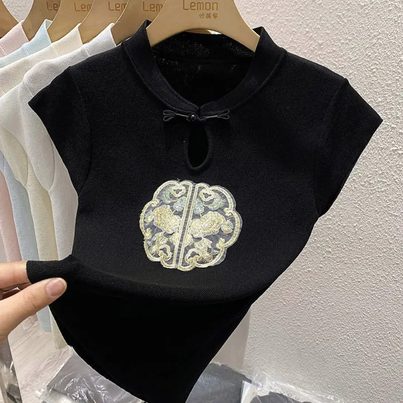 Chinese Style Summer New Women\'s Ice Shreds Short Sleeve Stand Collar Pan Button Hollow Out Elegant Loose Embroidery T-shirt Top