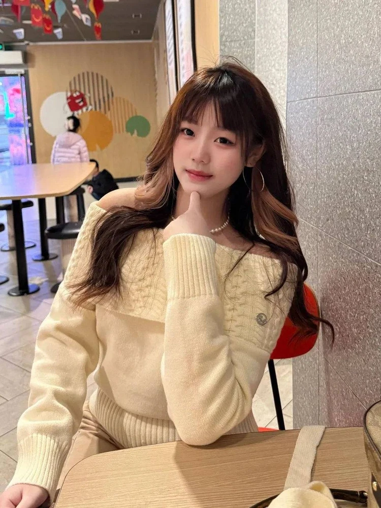 

Elegant White Knitted Sweater Shoulder Bared Long Sleeve Women's Fashion Korean Style Spring New High Grade Knitwear