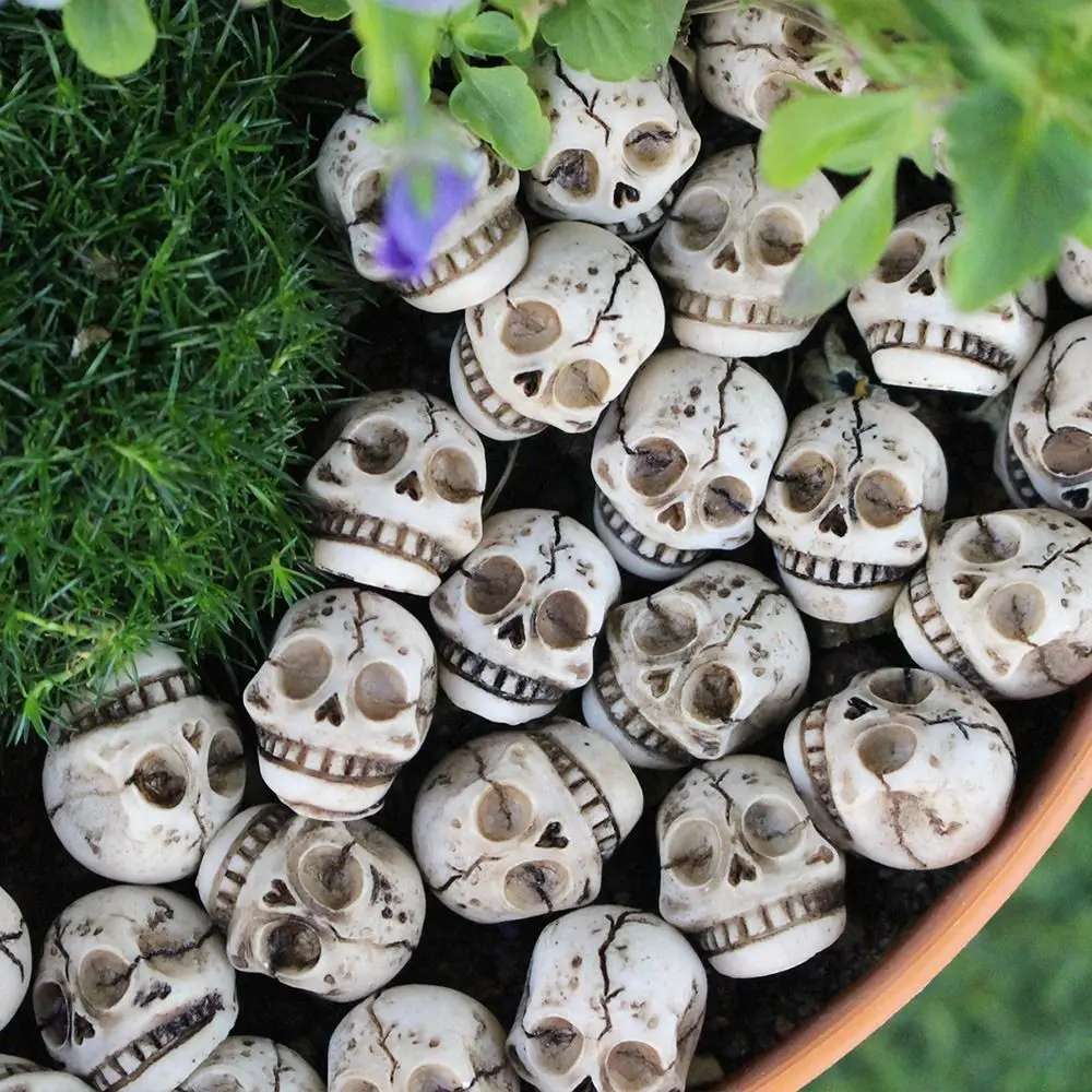 20PCS Resin Halloween Skull Figurine White Micro Landscape Ghost Decorative Statue Fairy Garden Lightweight