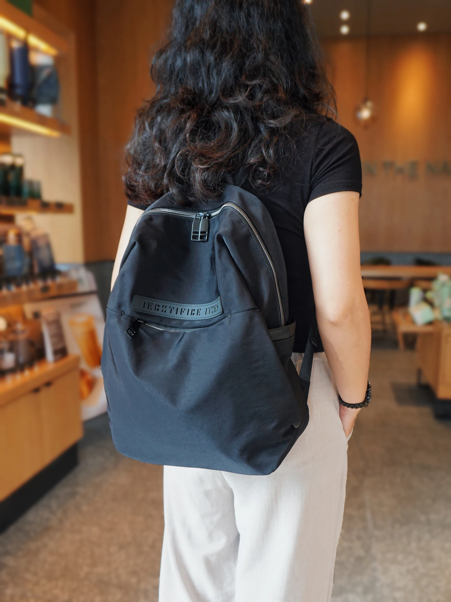 women's-2026-new-nylon-waterproof-travel-backpack-large-capacity-laptop-bag-lightweight-commuter-style-with-computer-compartment
