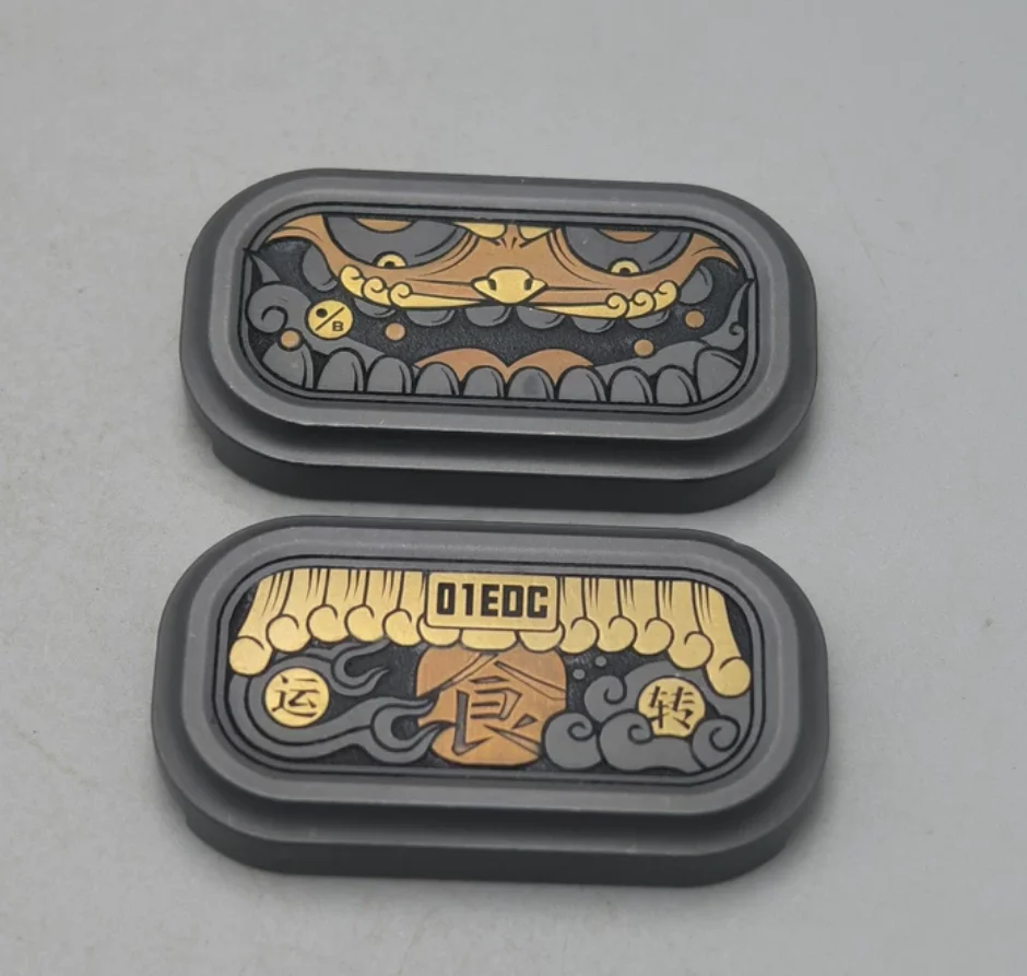 Used EDC 01 Eat to Run one Bean Zirconium Shell fidget slider decompression toy