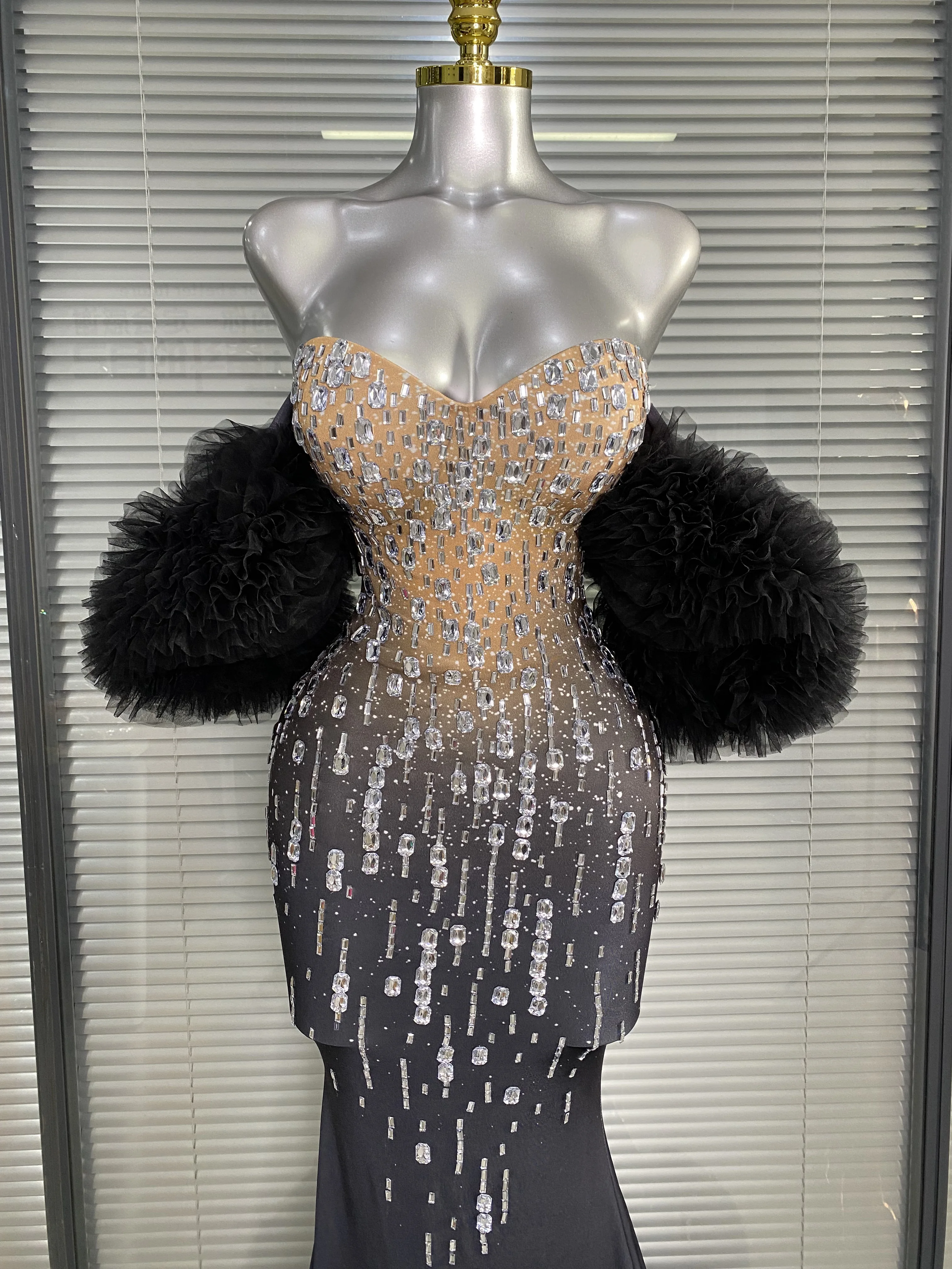 Women Sexy Sparkly Crystal Diamonds Gradient Luxury Mesh Floor-Length Birthday Dress Stage Wear Nightclub Performance Costume