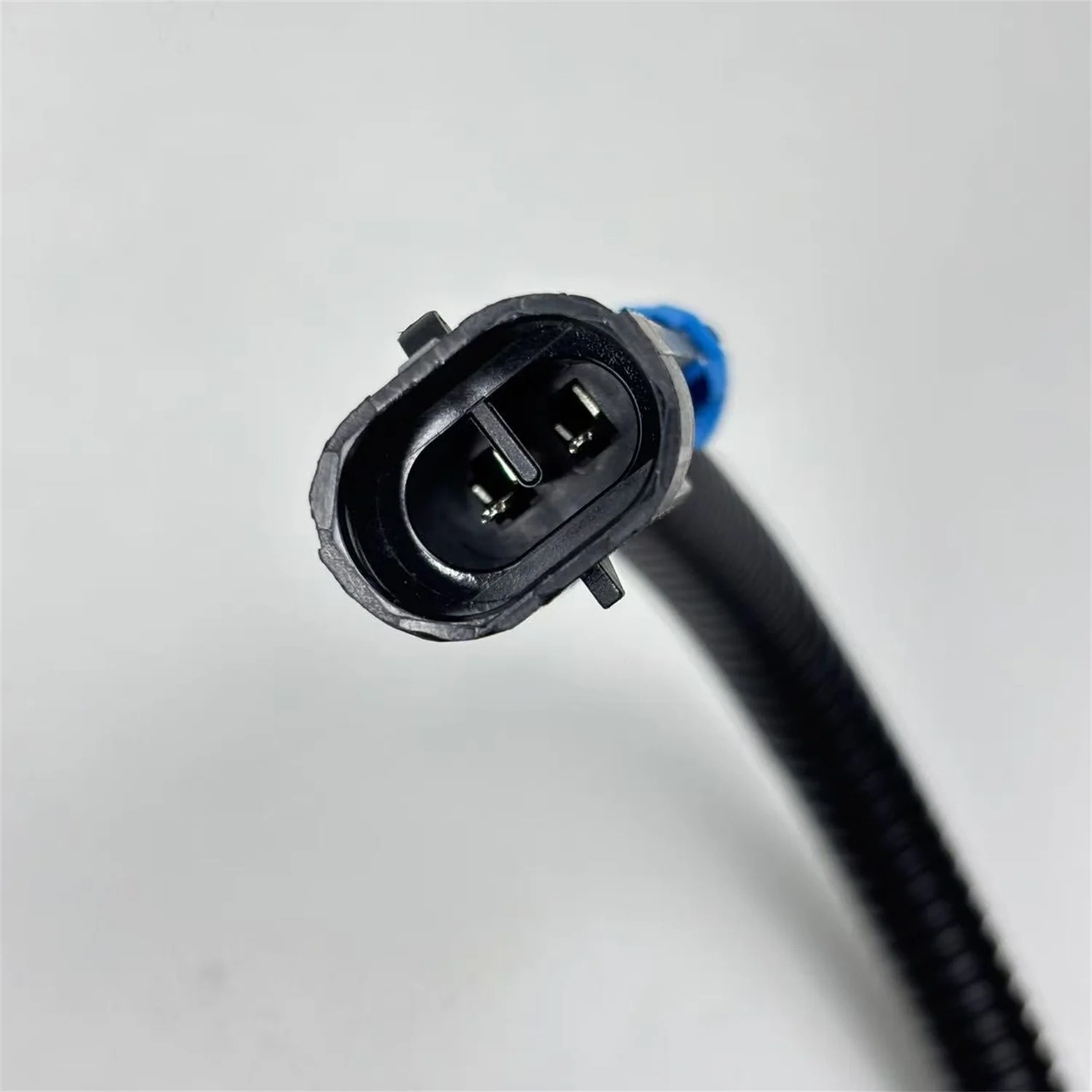 คอยล์โซลินอยด์วาล์ว 24V รุ่น 6675559 สำหรับรถตักล้อยาง 463 751 A220 A300 A770 S100 S130 S150 S160 S175 S185 S205 S220