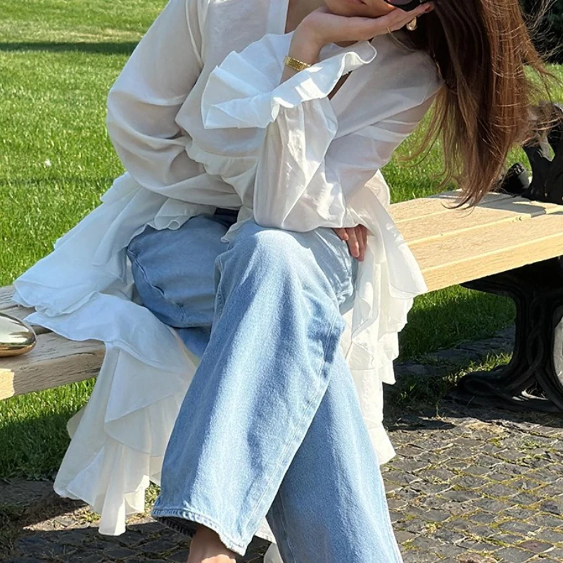 Chemise asymétrique à volants et col en v pour femme, Design sens du tempérament, mode pour les déplacements, nouvelle collection automne 2025