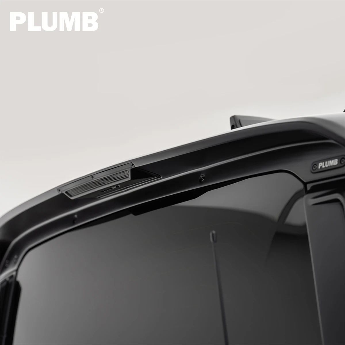 PLUMB-MGT Rear Wing with High-Mount Brake Light for Land Rover Defender 90/110/130