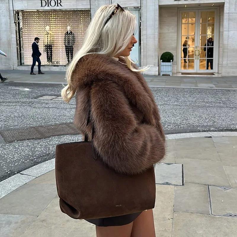 TARUXY Faux Fur Coat Women's Fashion Turn-Down Collar Loose Long Sleeve High Street Coat 2025 Winter Elegant Streetwear Female