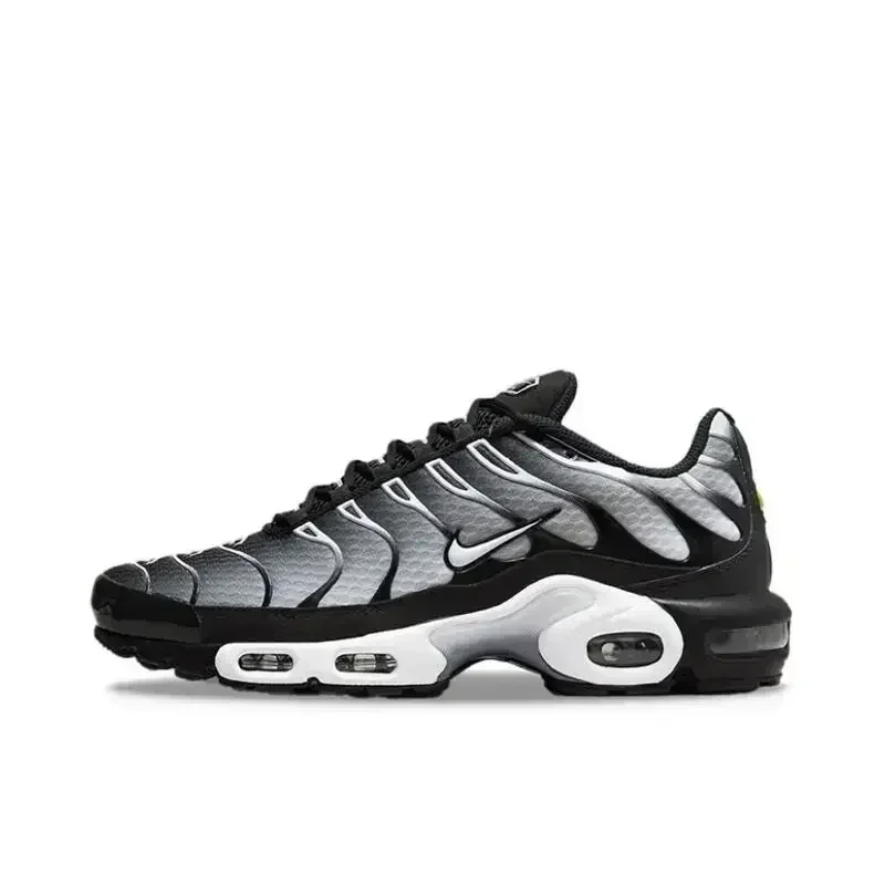 Nike Air Max Plus Black Silver White Design DM0032-003 Low-top Casual Running Shoes for Men