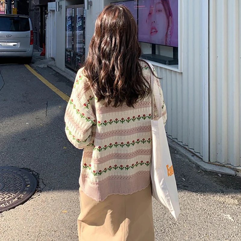 Chic Floral Kintted Sweater For Women 2024 Autumn Winter Retro Hollowed Out Long Sleeved Cardigan Coat Female Casual V-Neck Tops
