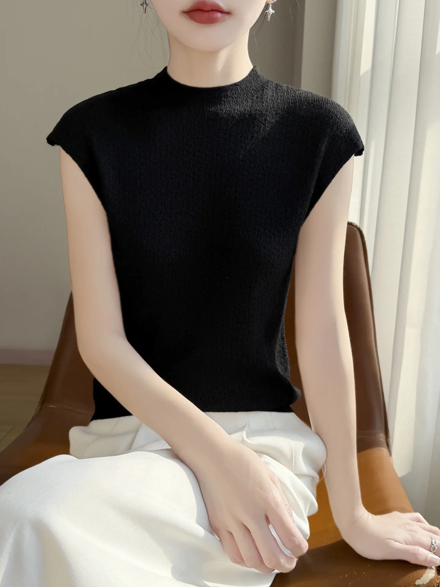 High-End Minimalist Knitted Vest Women's Slim Fit Sleeveless Base Shirt Small Fly Sleeve Top T Breathable Skin-Friendly Sprin...