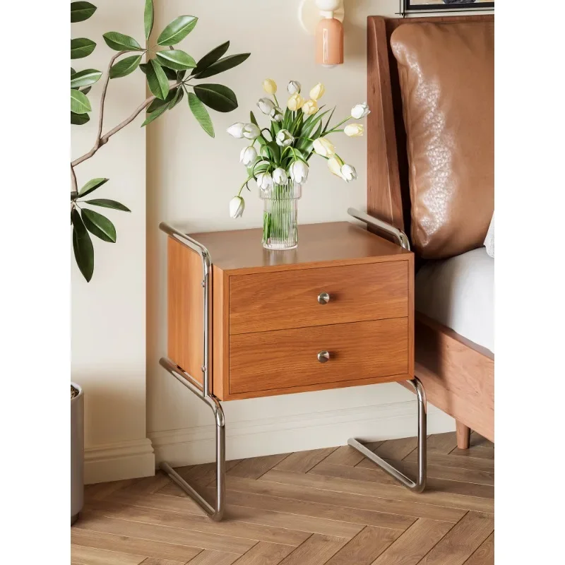 Hängende Nachttische, Schließfächer