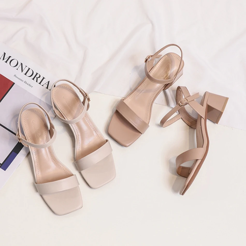 

2025 Новые летние сандалии для женщин, модные женские сандалии на среднем каблуке и толстом каблуке с одним ремешком