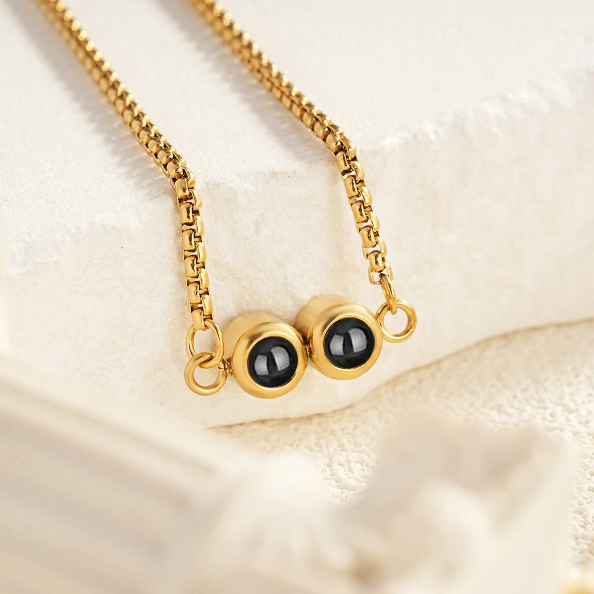 New Stainless Steel Projection Necklace Customized Double Photo Projection Necklace Couple Photo Pendant Necklace