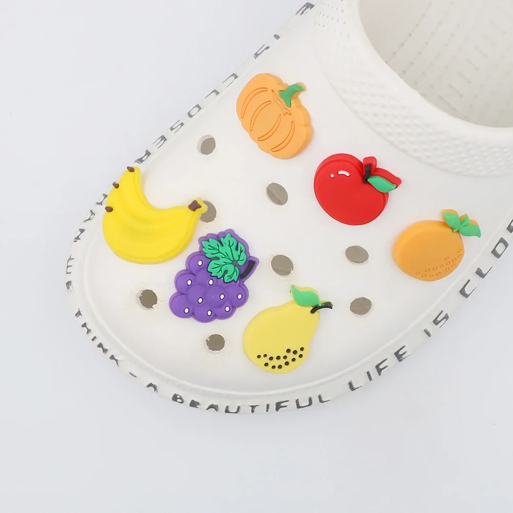 1 Piece Shoe Buckles Decoration Cute Cartoon Banana Apple Shoe Accessories Charms Tangerine Pear Ornament Childn Holiday Gift