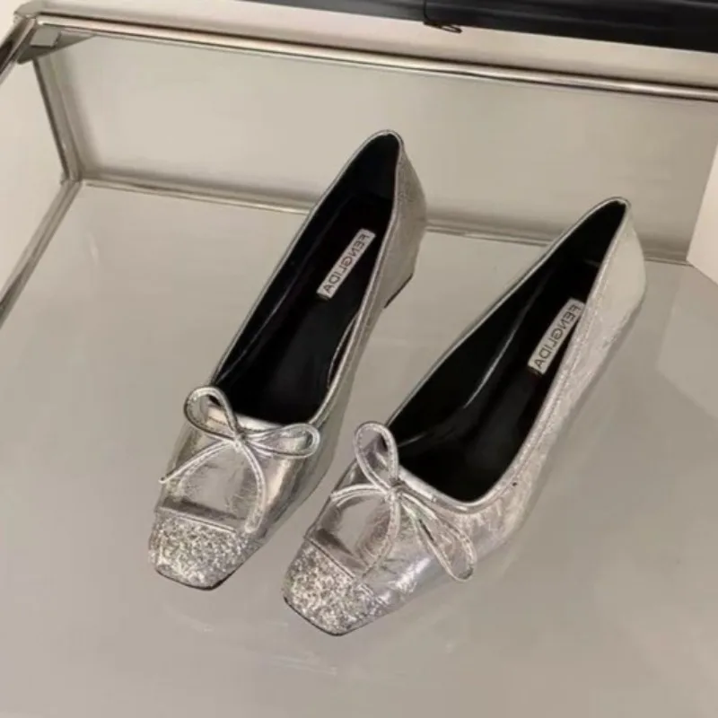 

Новые осенние туфли на толстом каблуке, женские модные удобные низкие туфли с квадратной головкой и узлом-бабочкой