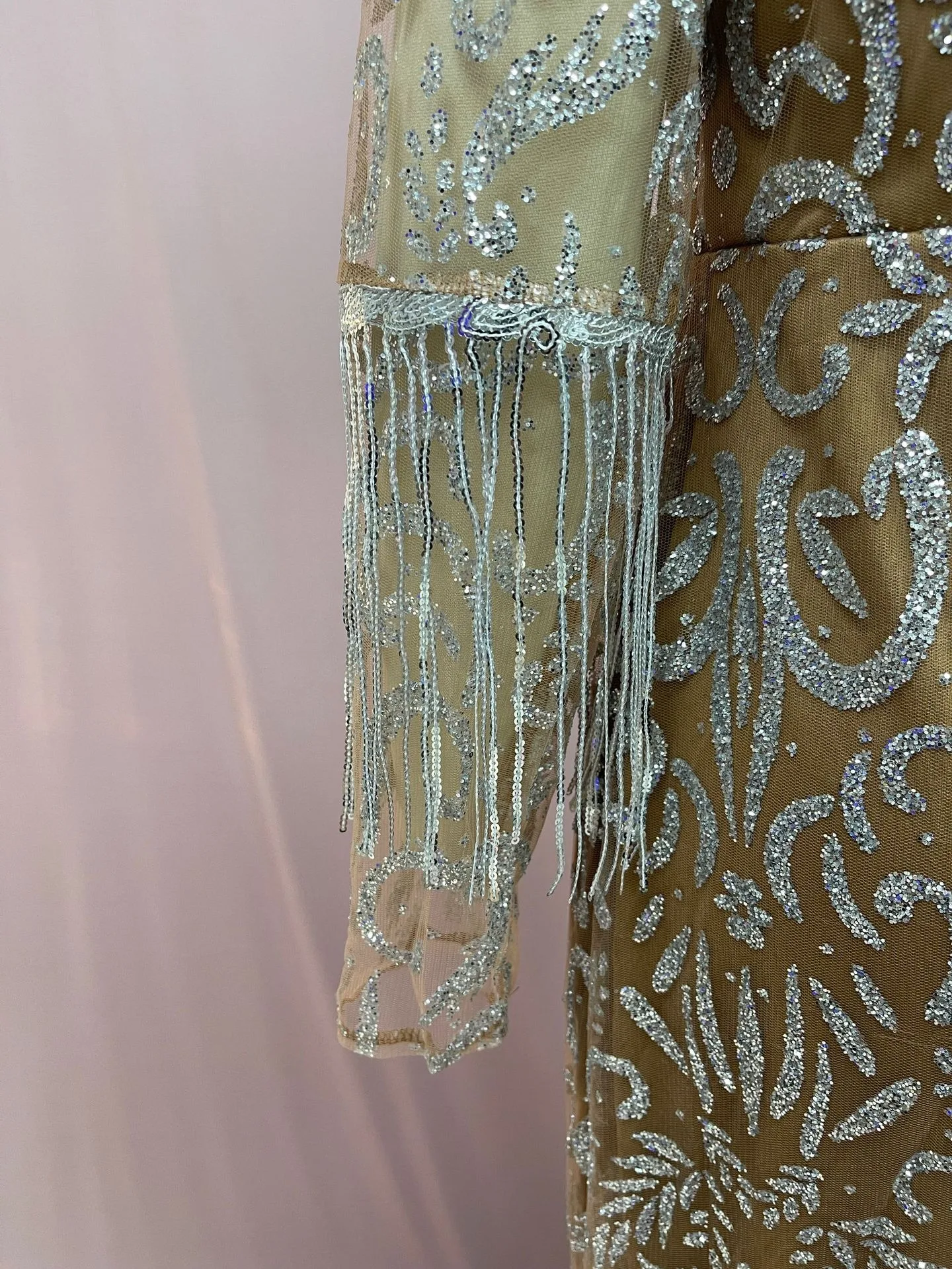 女性のためのエレガントな春のドレス,ゴールドのタッセル,セクシー,スリムバッグ,ヒップ,カクテルドレス,ロングウエディング,タッセル,イブニングドレス