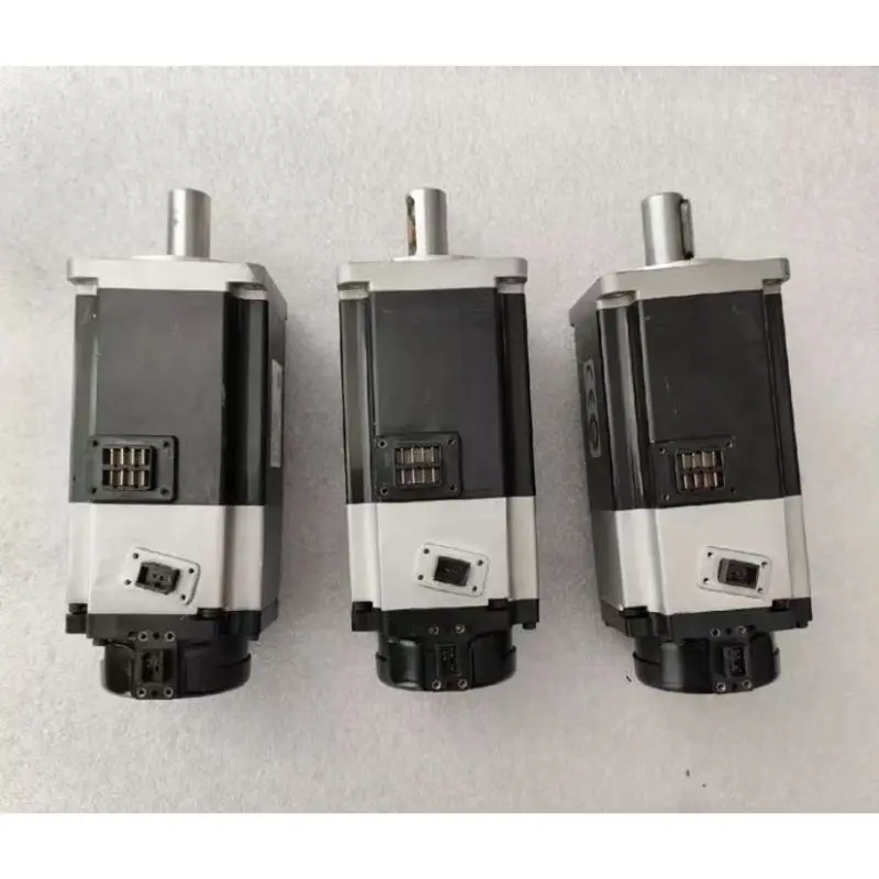 Servo motor R88M-1M40030T-BS2 400W de segunda mão testado OK e enviado rapidamente
