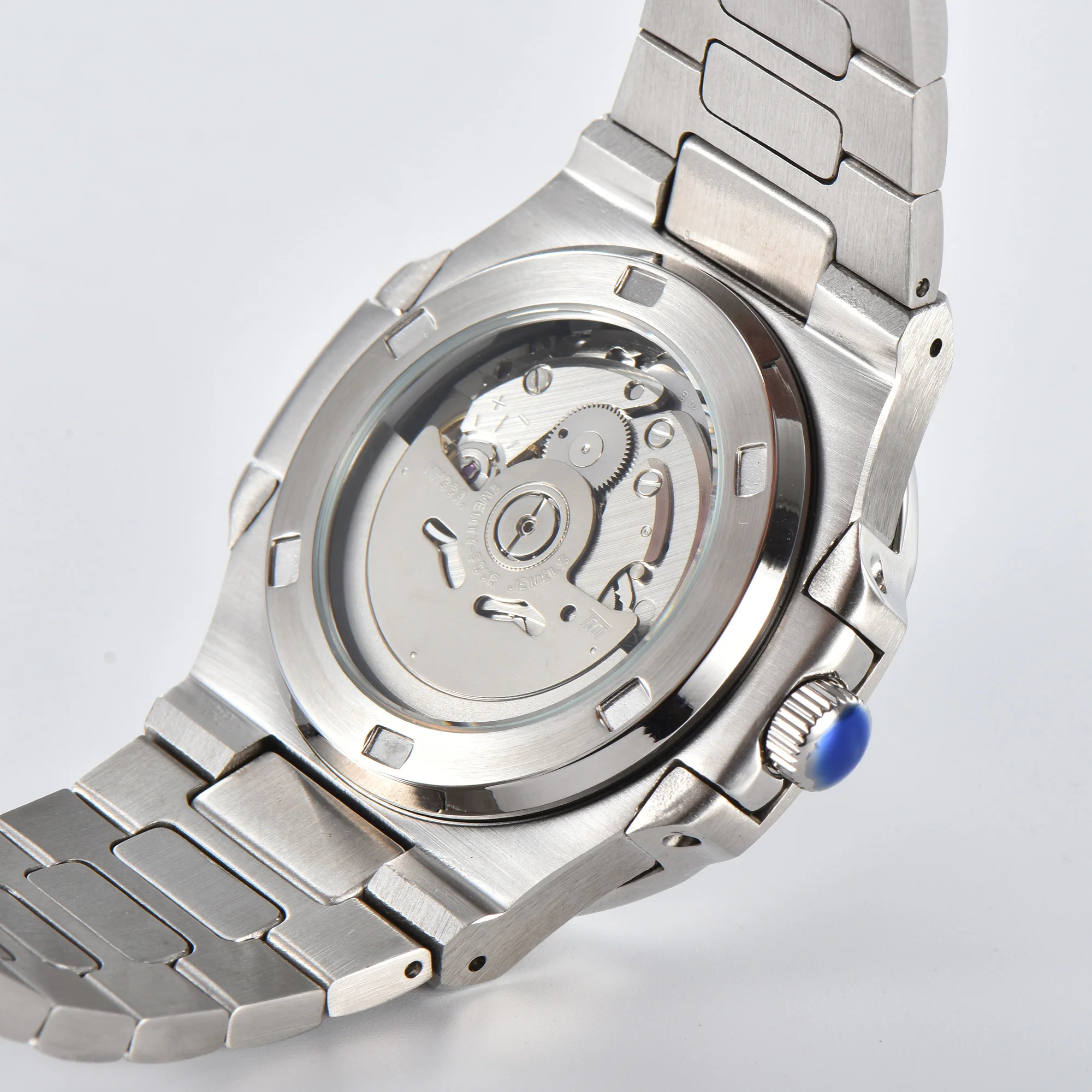 カスタマイズされた時計 43 ミリメートル NH38a メンズ腕時計機械式中空時計 316L ステンレス鋼サファイアガラスシェル防水時計 10ATM