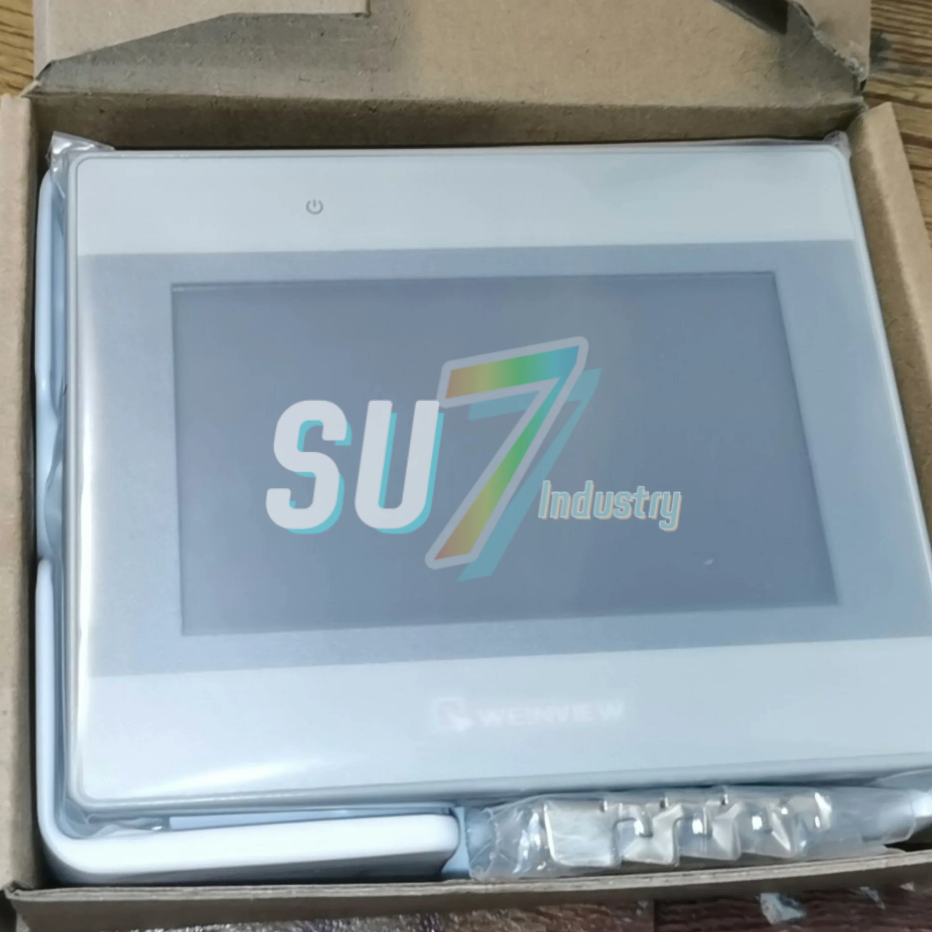 New In box    HMI Touch Screen   MT8050iE   MT8051iP   MT8052iP