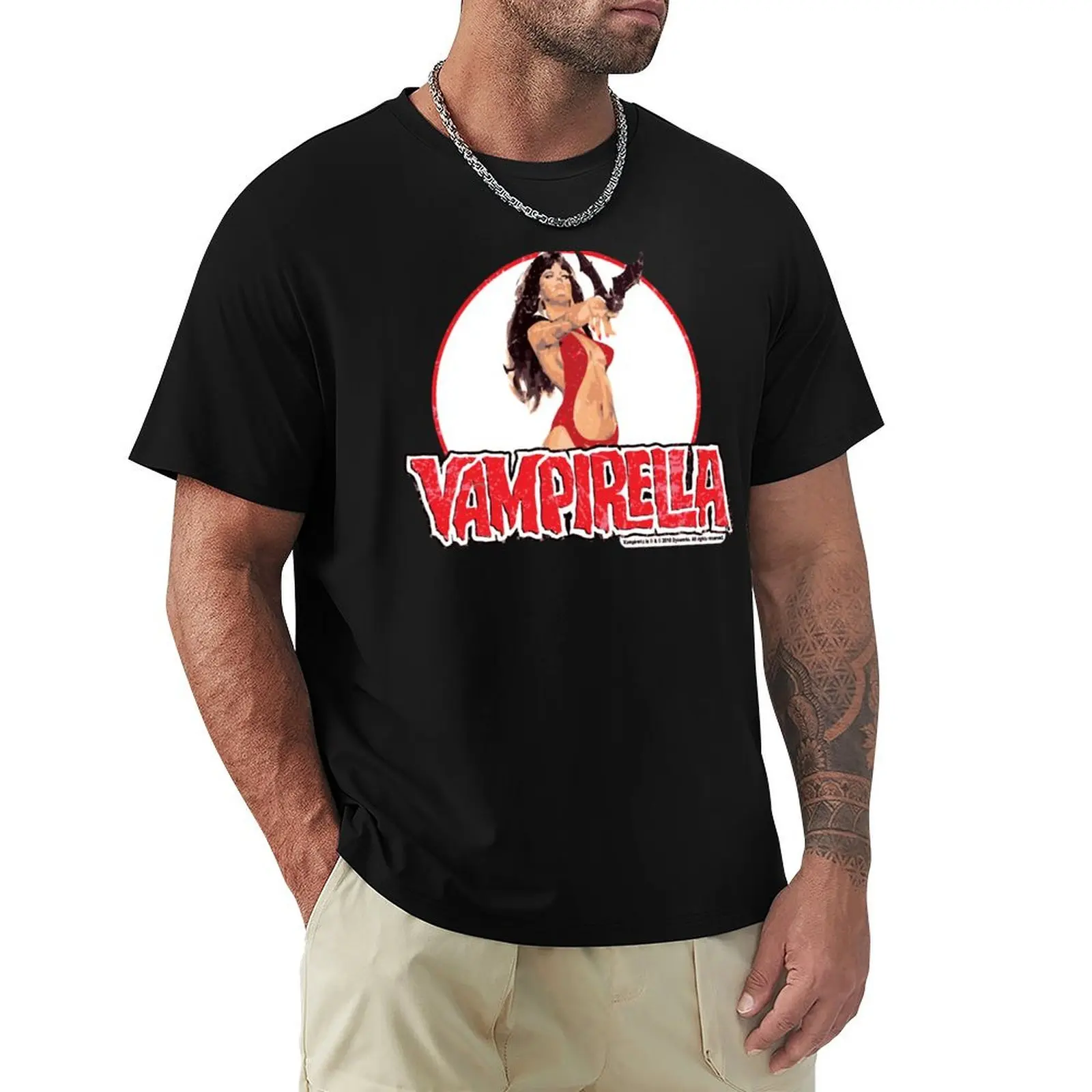 A GREAT VINTAGE CREEPY MAGAZINE COVER! T-Shirt Plus Size Comfort Fit Tee