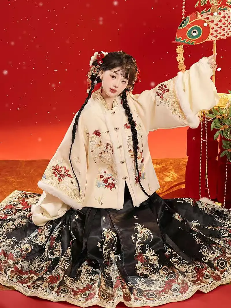 Classic Women Phoenix Embroidery Hanfu Dress Autumn Winter Ming Dynasty Traditional Square Collar Costume Festive New Year Suit