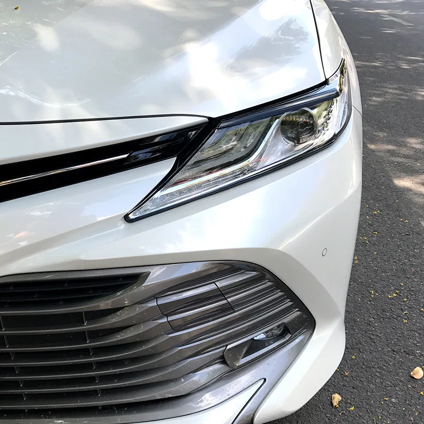 2018 To Up For Toyota Camry Car Headlights Eyebrows Eyelids Stickers High Quality ABS Glossy Black ABS Accessories Car Styling