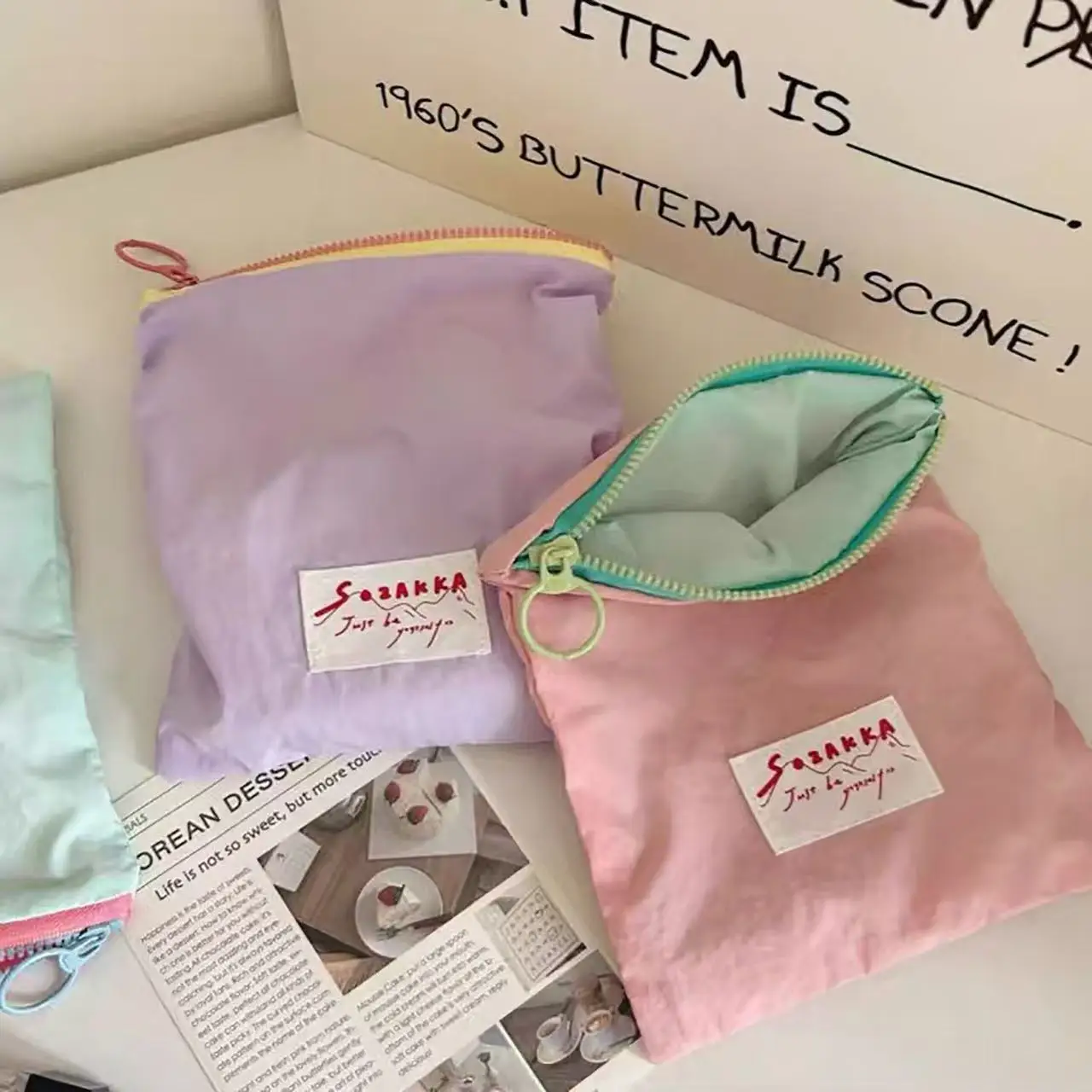 لطيف المرأة البسيطة زيبر حقيبة مستحضرات تجميل الكورية معكرون أحمر الشفاه مستحضرات التجميل كيس التخزين أكياس المكياج بالجملة