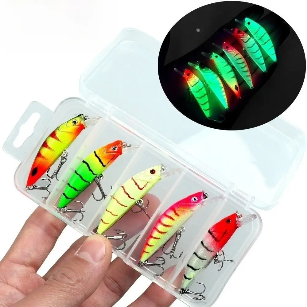 

5Pcs/Boxed 6g/5.5cm Minnow Fishing Lure Set with 2 Trible Hook 3D Eyes Hard Artificial Bait Lifelike Slow Sinking