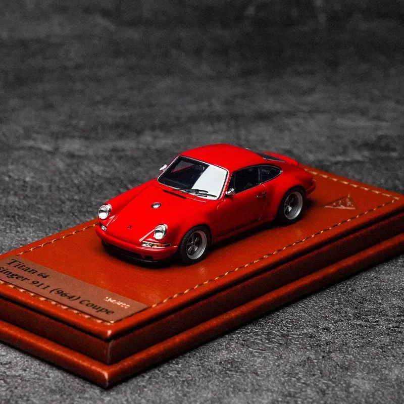 In Stock 1: 64 911 964 Coupe - Plastic car model, die-cast static car model, creative decorative item, holiday gift