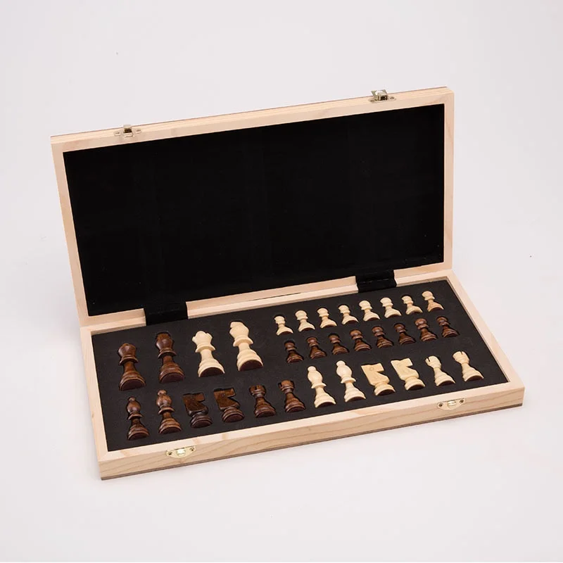 New Portable Traditional Leisure Entertainment Puzzle Chess Board Games Folding Wooden Board Chess Different Sizes
