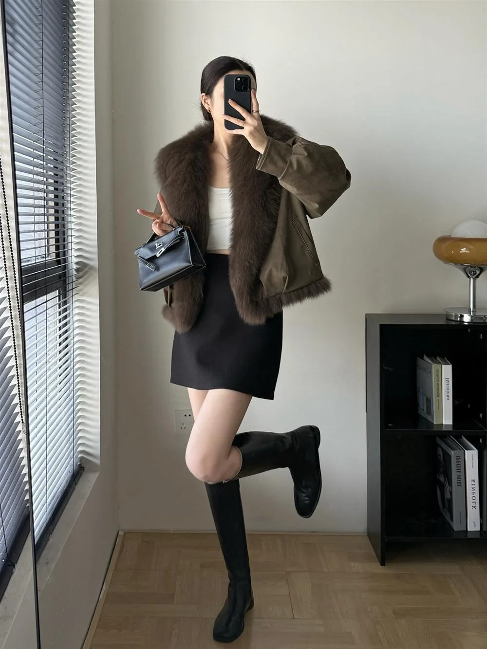 2026 Winter New Solid Color Fur Collar Splicing Versatile Short Jacket Women's Long-sleeved Parker Thickened Down Cotton Jacket
