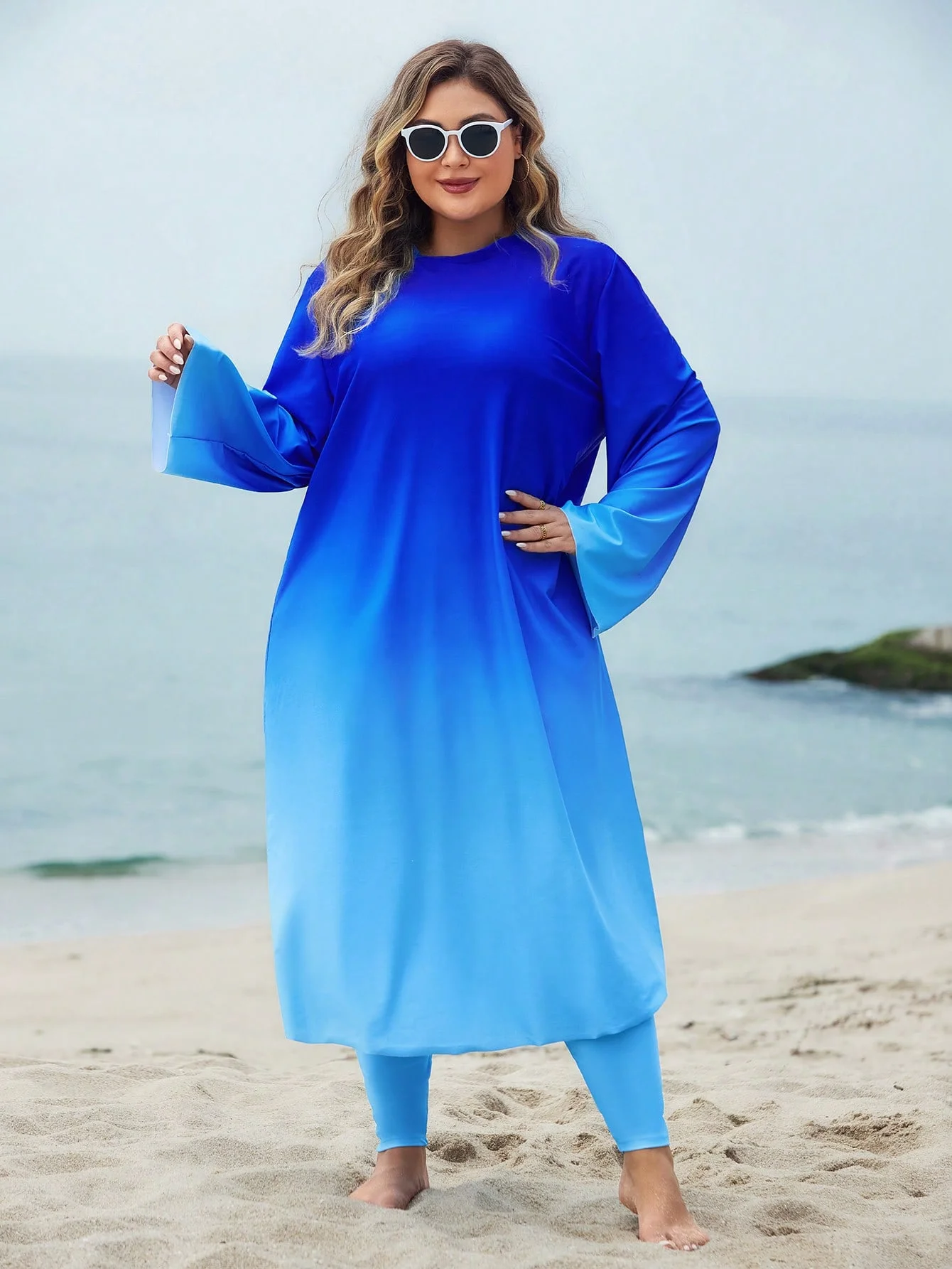 L-4XL Modest swimwear Loose All-Covered Swimsuit Set for Curvy Women Gradient Blue long sleeved Robe and Two-piece swimwear