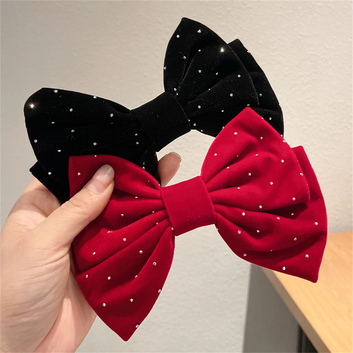 2 ladies Full Star Flash velvet bow hair clip headdress Spring clip hairpin top clip back hair clip