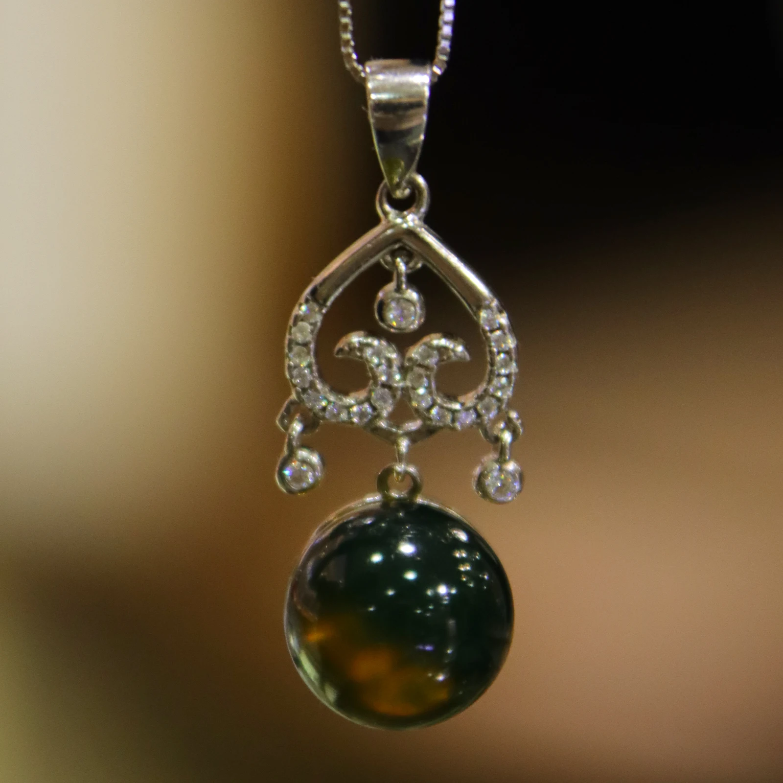 

Authentic Mexican Blue Amber 10mm Round Pendant Pure Silver Clasp Gift
