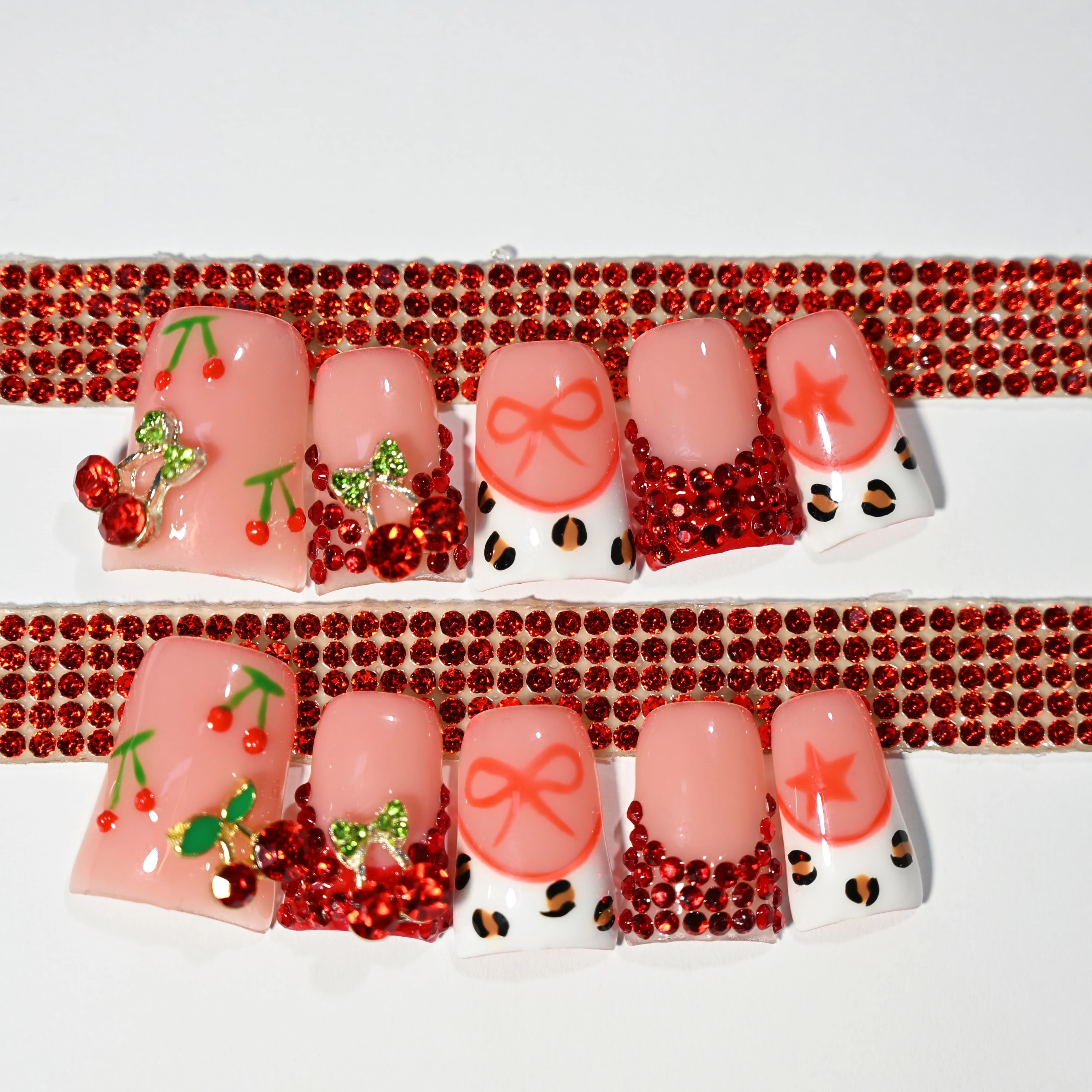 اليدوية الحلو منفعل الكرز الأحمر الصحافة على الأظافر القوس حجر الراين ليوبارد طباعة كتلة اللون الأظافر القابلة لإعادة الاستخدام #6