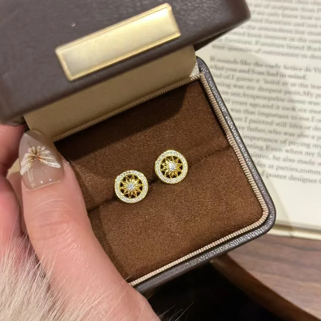 9999 gold Sun Goddess Stud Earrings - Fashionable, Luxurious, Sophisticated, High-Quality, Exquisite, Elegant, Versatile,