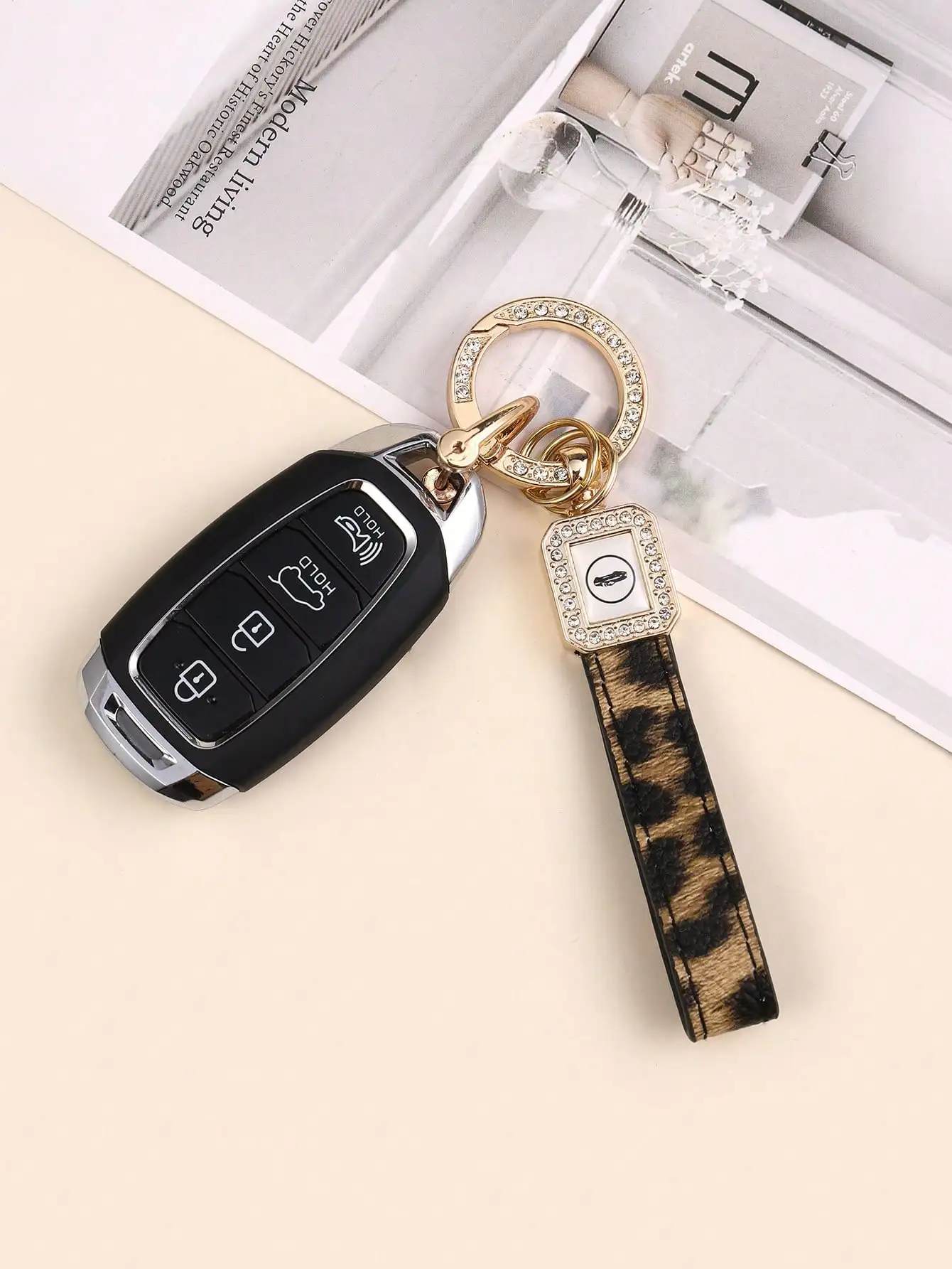 

Роскошный брелок с леопардовым принтом и стразами для ключей от машины, модный аксессуар унисекс