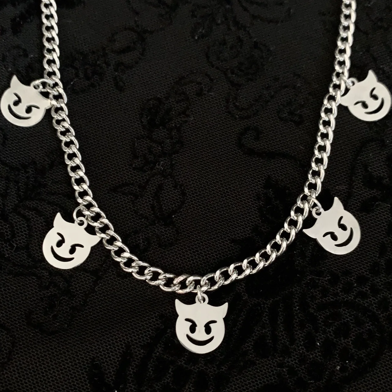 Kpop Goth Cute Small Demon Metal Pendant Collares Necklace Grunge Punk Aretes Aesthetic collier Y2k Jewelry for Women Men Gift