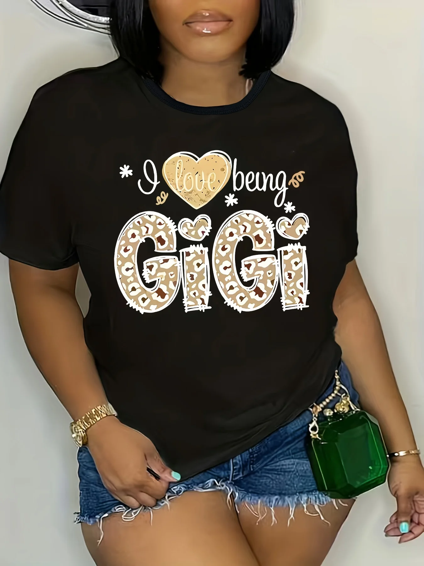 

Plus Size Women's Graphic T-Shirt - "I Love Being Gigi" Leopard Print & Polka Dot Design, Stretchy Round Neck Casual Top